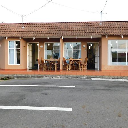 Condo Villa B27 Sleeps Five People - B28 Sleeps Six People - Price Includes Housekeeping Fees Not Taxes - Very Close To The Pool And Beach! Jacó Extérieur photo