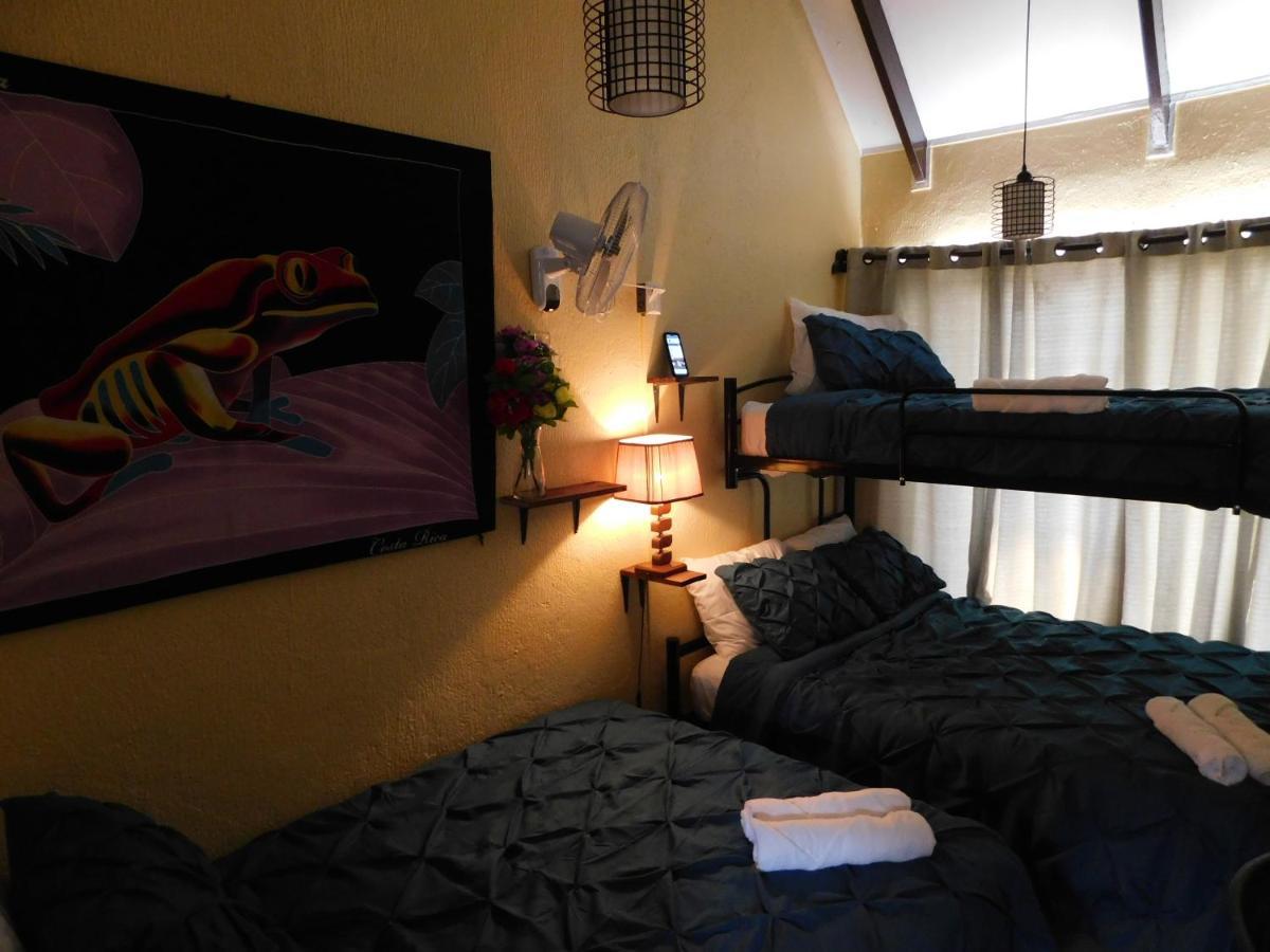 Condo Villa B27 Sleeps Five People - B28 Sleeps Six People - Price Includes Housekeeping Fees Not Taxes - Very Close To The Pool And Beach! Jacó Extérieur photo