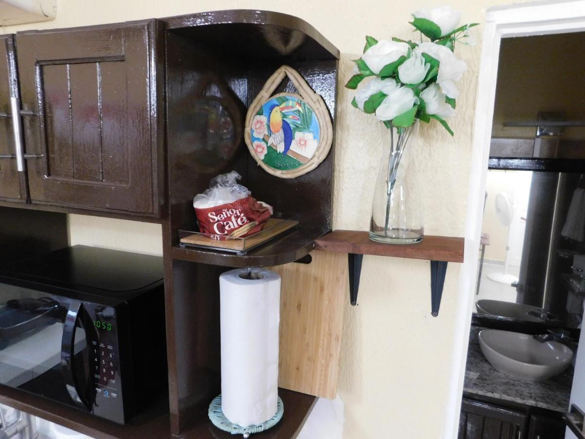 Condo Villa B27 Sleeps Five People - B28 Sleeps Six People - Price Includes Housekeeping Fees Not Taxes - Very Close To The Pool And Beach! Jacó Extérieur photo