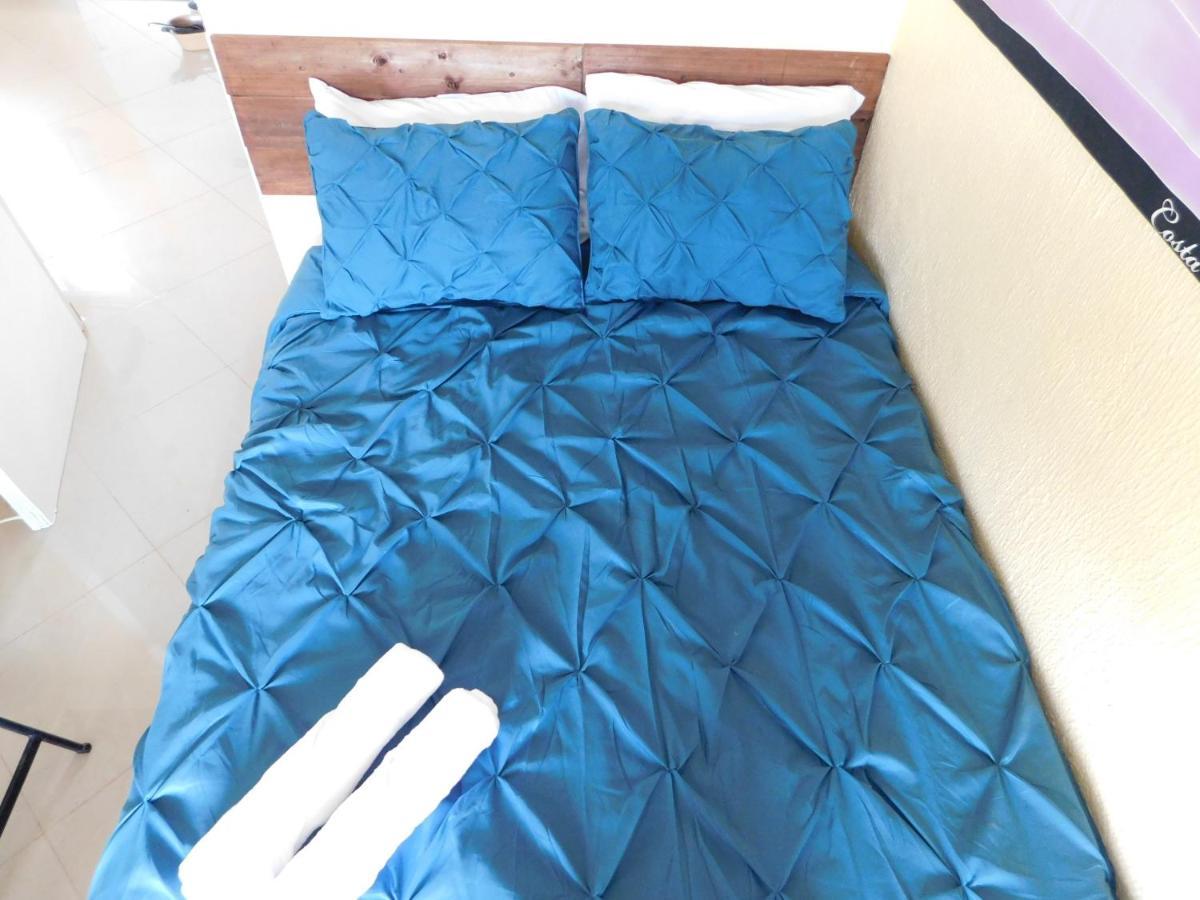 Condo Villa B27 Sleeps Five People - B28 Sleeps Six People - Price Includes Housekeeping Fees Not Taxes - Very Close To The Pool And Beach! Jacó Extérieur photo