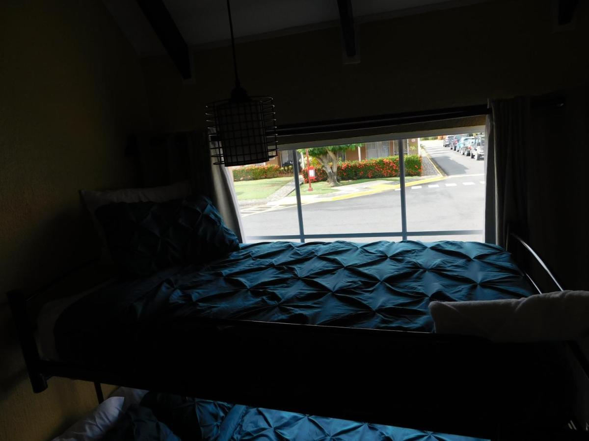 Condo Villa B27 Sleeps Five People - B28 Sleeps Six People - Price Includes Housekeeping Fees Not Taxes - Very Close To The Pool And Beach! Jacó Extérieur photo