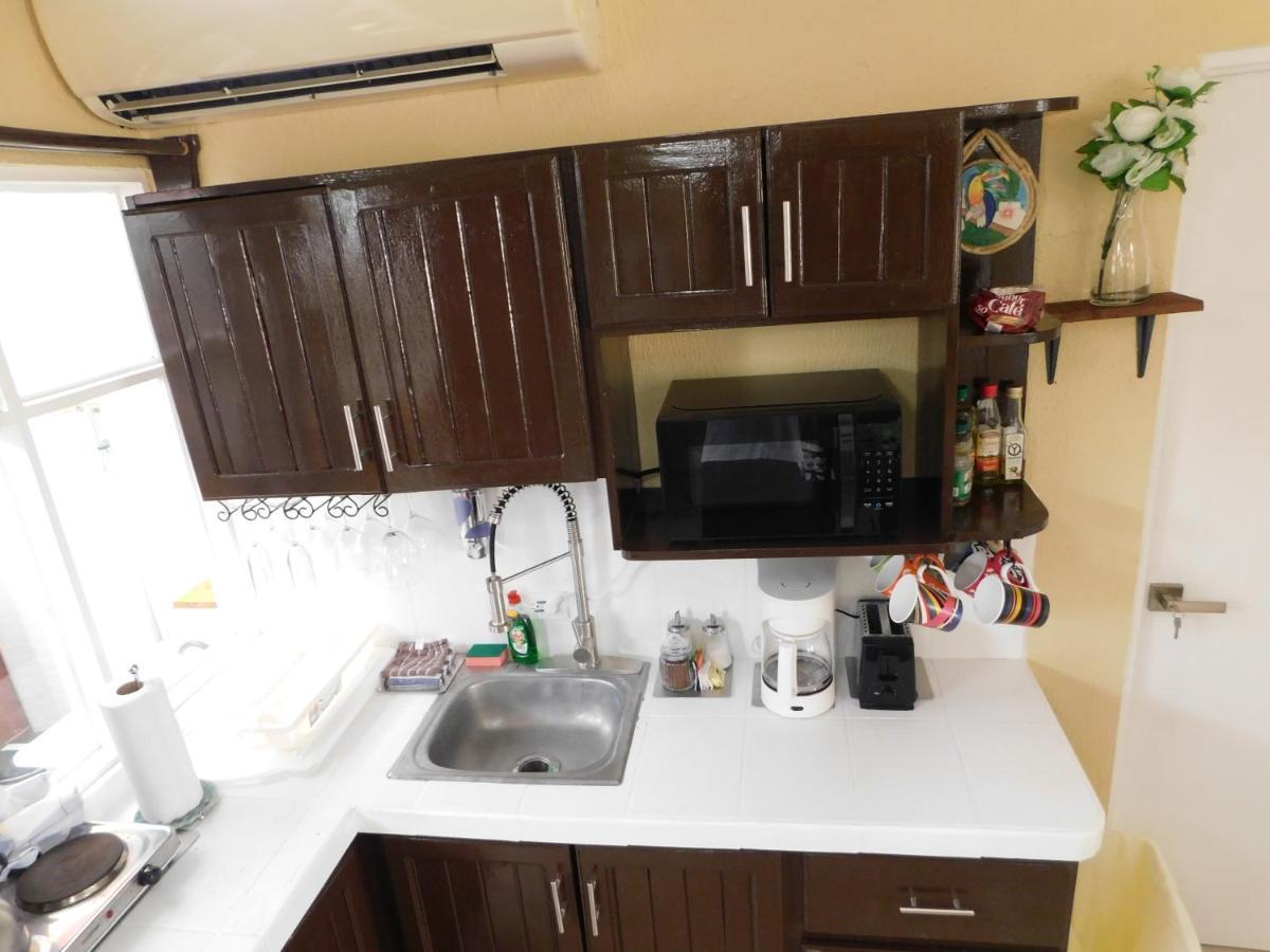 Condo Villa B27 Sleeps Five People - B28 Sleeps Six People - Price Includes Housekeeping Fees Not Taxes - Very Close To The Pool And Beach! Jacó Extérieur photo
